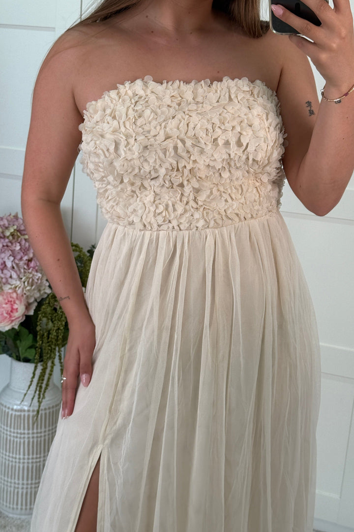 A-bee - Laure Kjole - Cream Kjoler