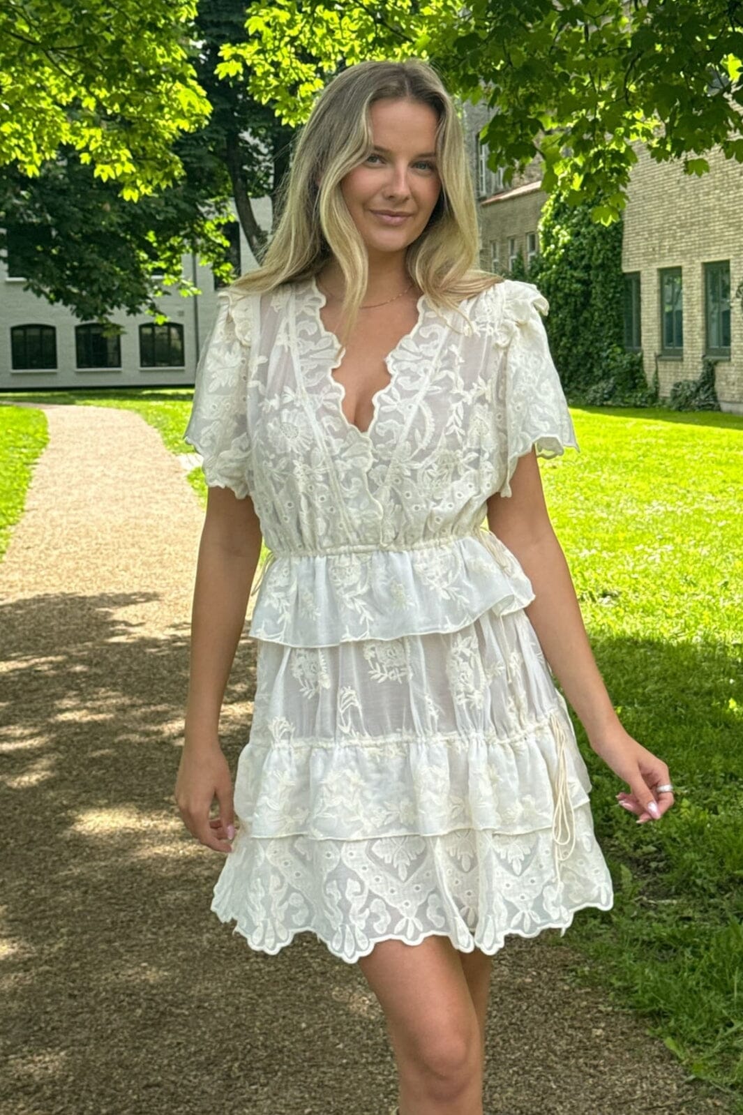 BYIC - Ellinoric Lace Layer Dress - vw Vintage White Kjoler