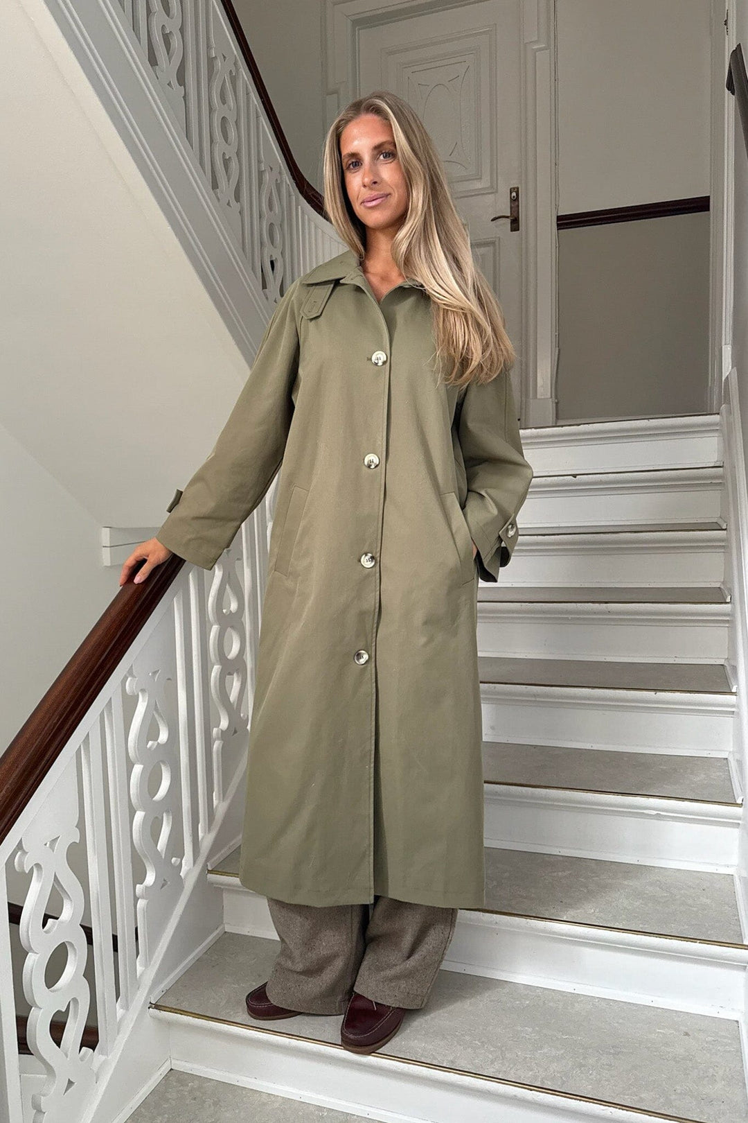 Forudbestilling - BYIC - Avaic Trenchcoat A23791 - Dark Khaki Jakker