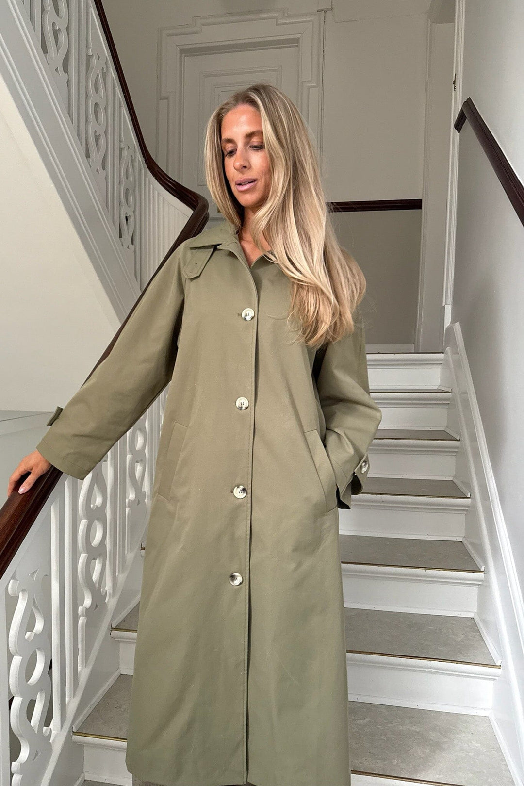 Forudbestilling - BYIC - Avaic Trenchcoat A23791 - Dark Khaki Jakker