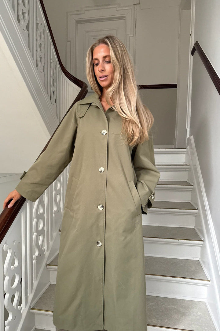 Forudbestilling - BYIC - Avaic Trenchcoat A23791 - Dark Khaki Jakker