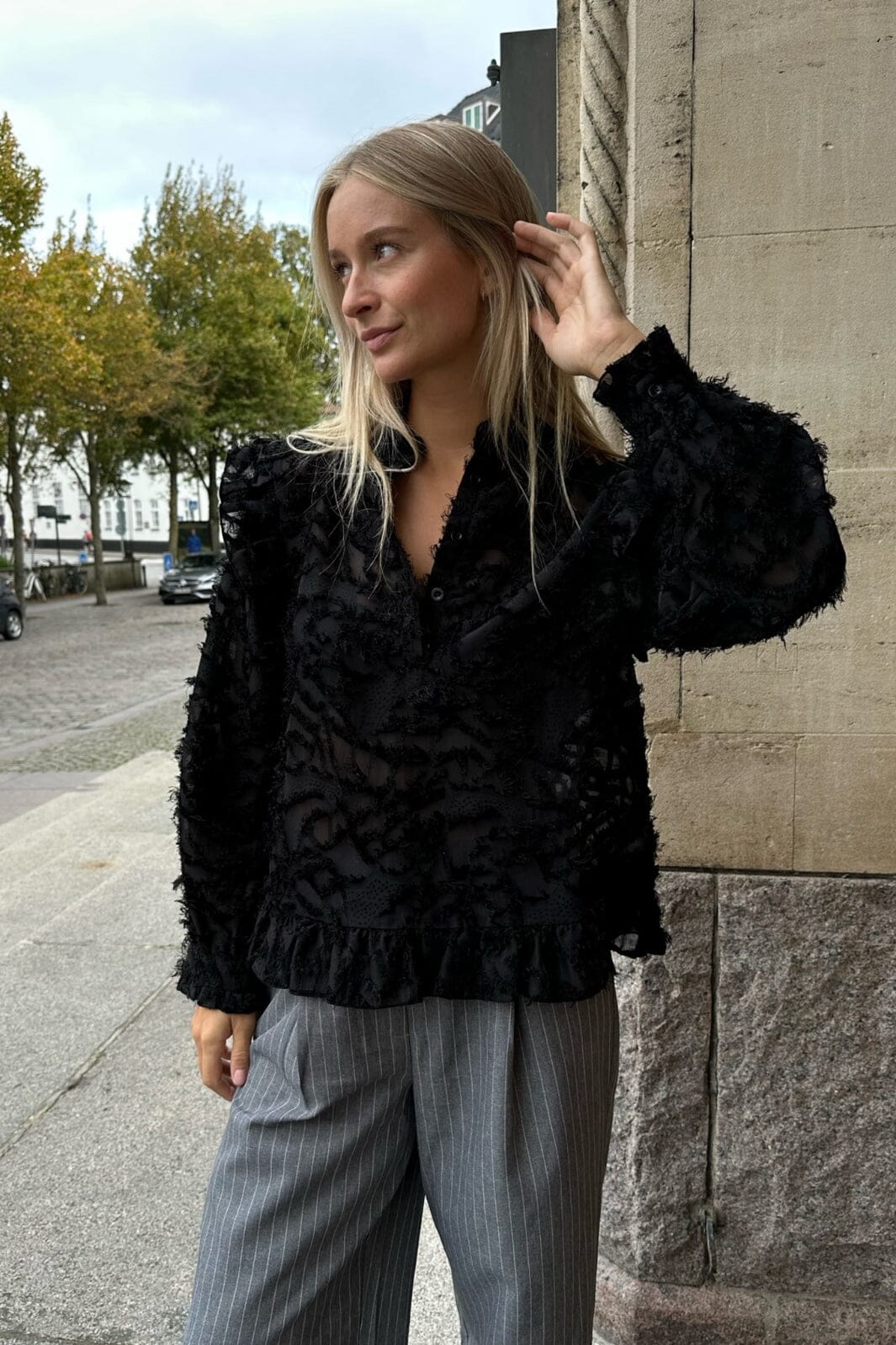 Forudbestilling - BYIC - Nuna Shirt - Feathery Black Skjorter