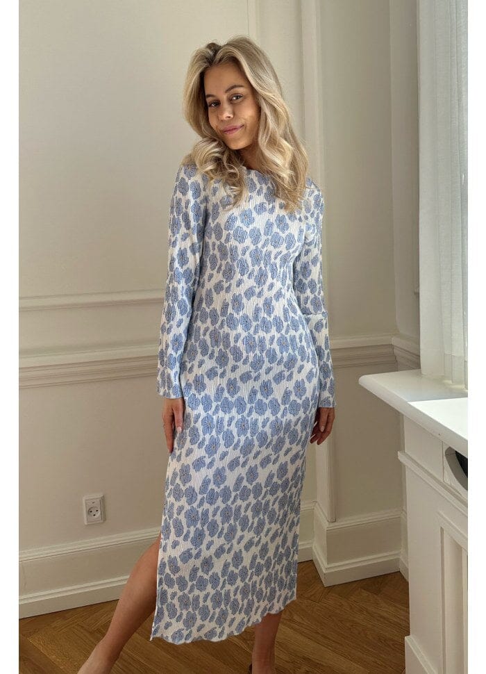 Forudbestilling - BYIC - Odaic Dress - bdf Blue Dazzling Flower Kjoler
