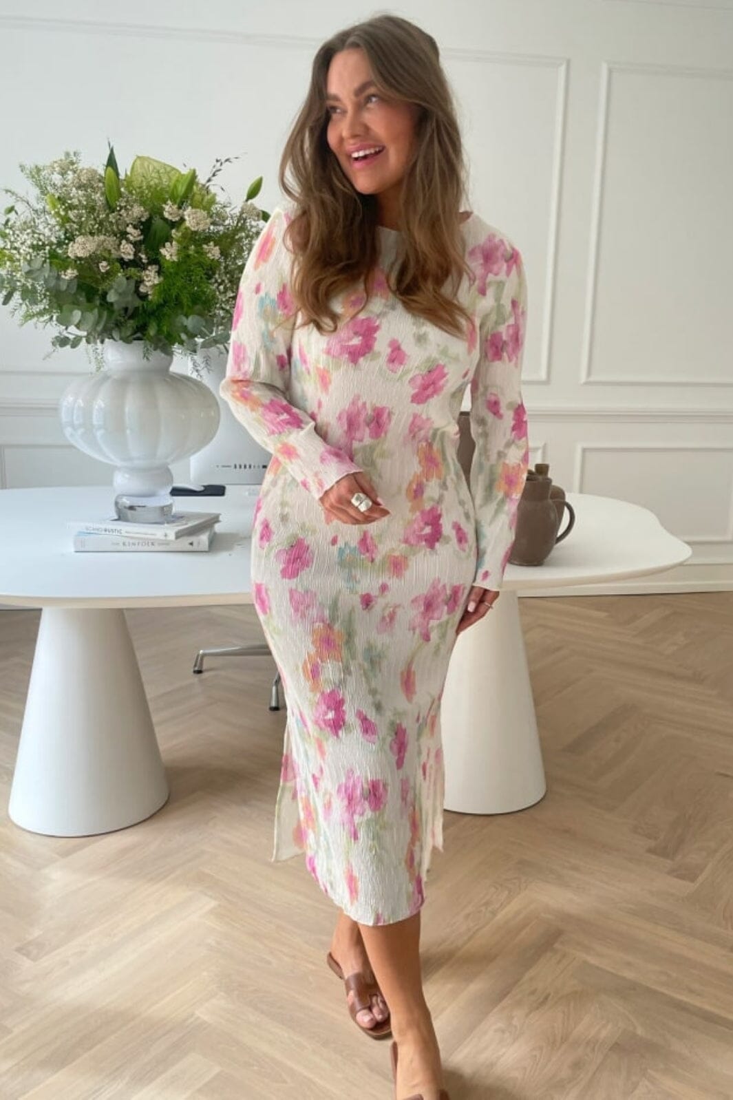 Forudbestilling - BYIC - Odaic Dress - pfbp Pink Flower Blush Print Kjoler