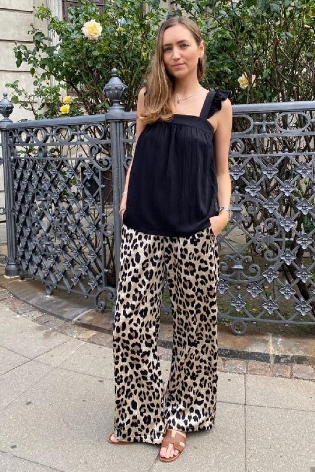 Forudbestilling - Continue - Roberta - 402 Leo Bukser