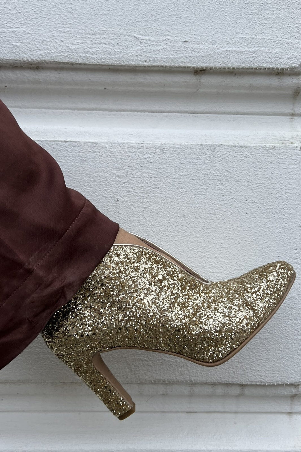Forudbestilling - Copenhagen Shoes - Sus Glitter - 013 Gold Glitter (Midt December) Stiletter