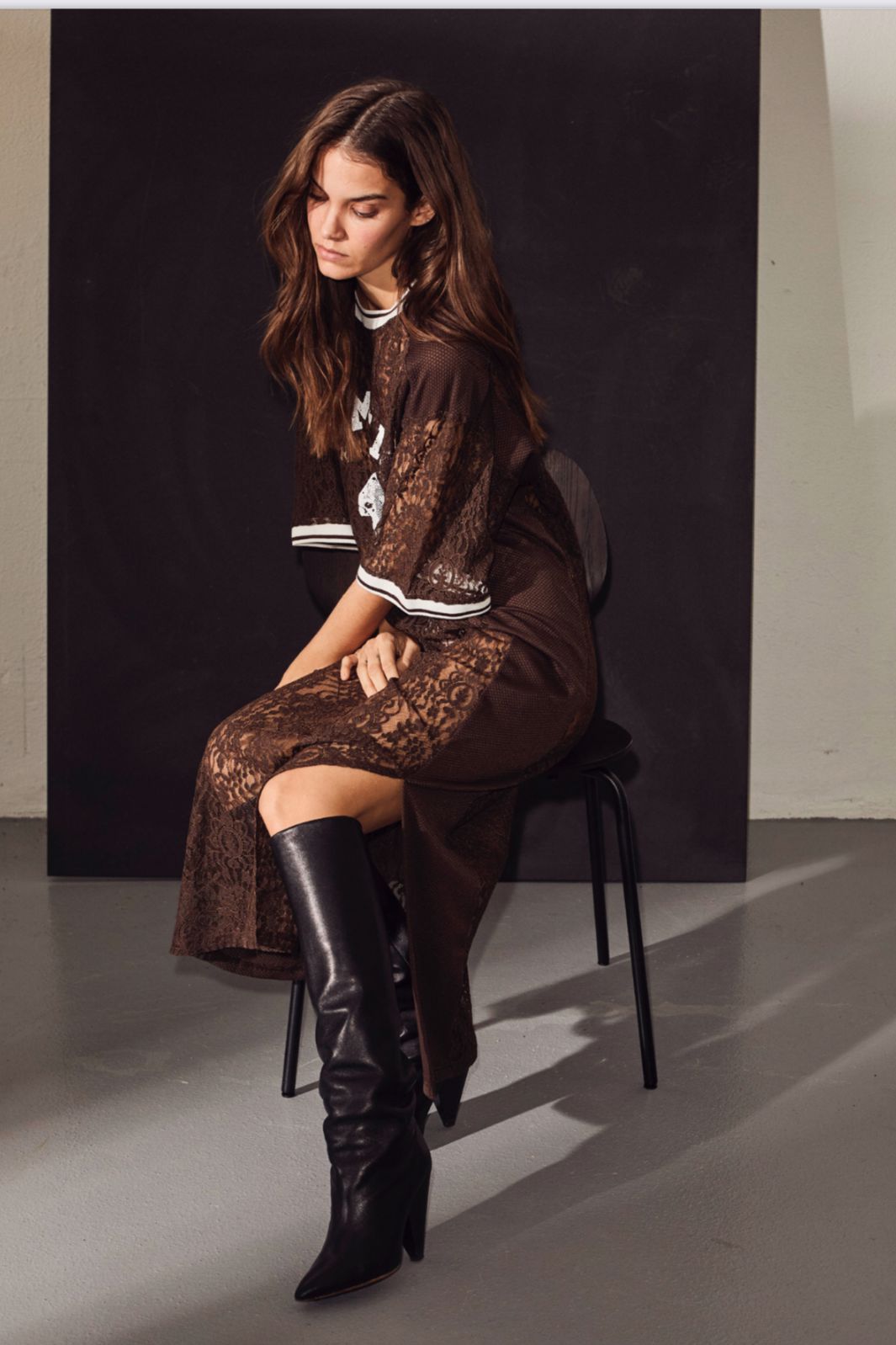 Forudbestilling - Haute L'Amitié - Lace Football Dress HL10024 - Mocca Kjoler