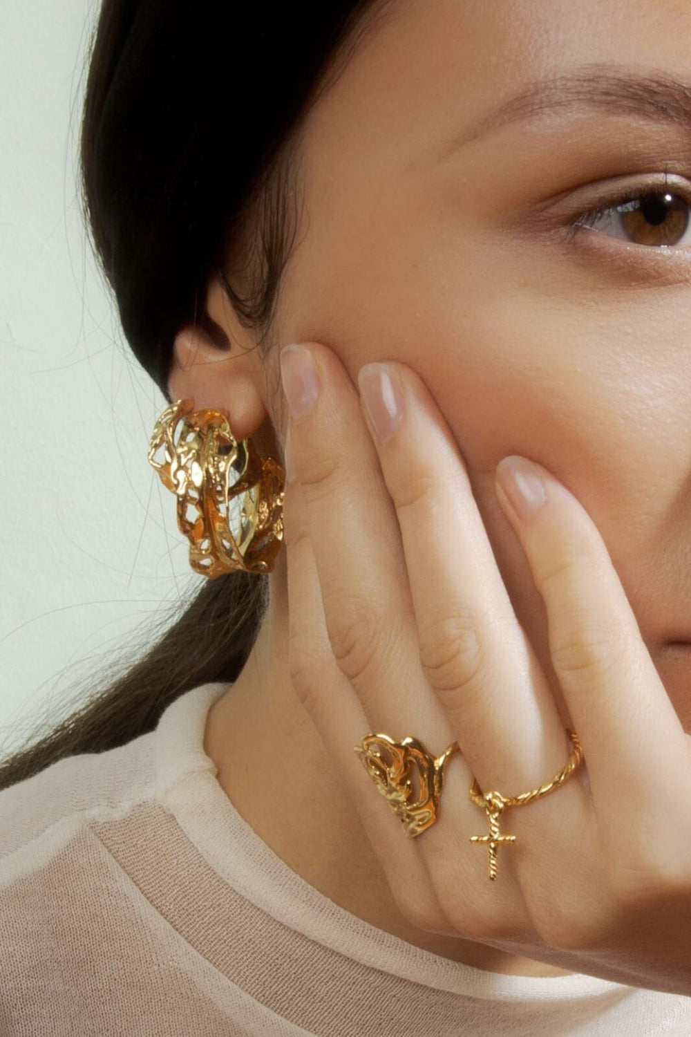 Forudbestilling - Jane Kønig - Big Leaf Hoop - Forgyldt Øreringe