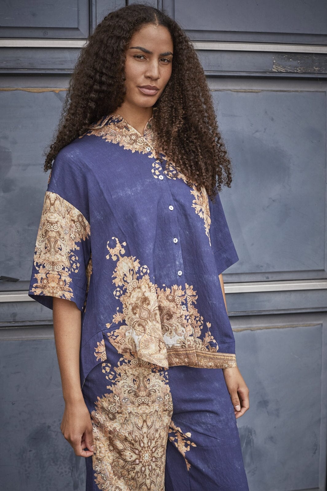 Love & Divine - Love971-12 19181 - 800 - Navy/Paisley