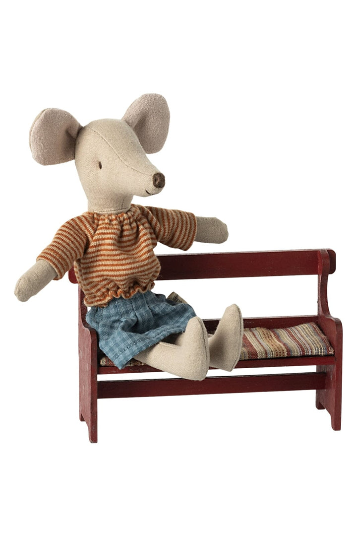Forudbestilling - Maileg - Bænk, Mus - Rød Legetøj