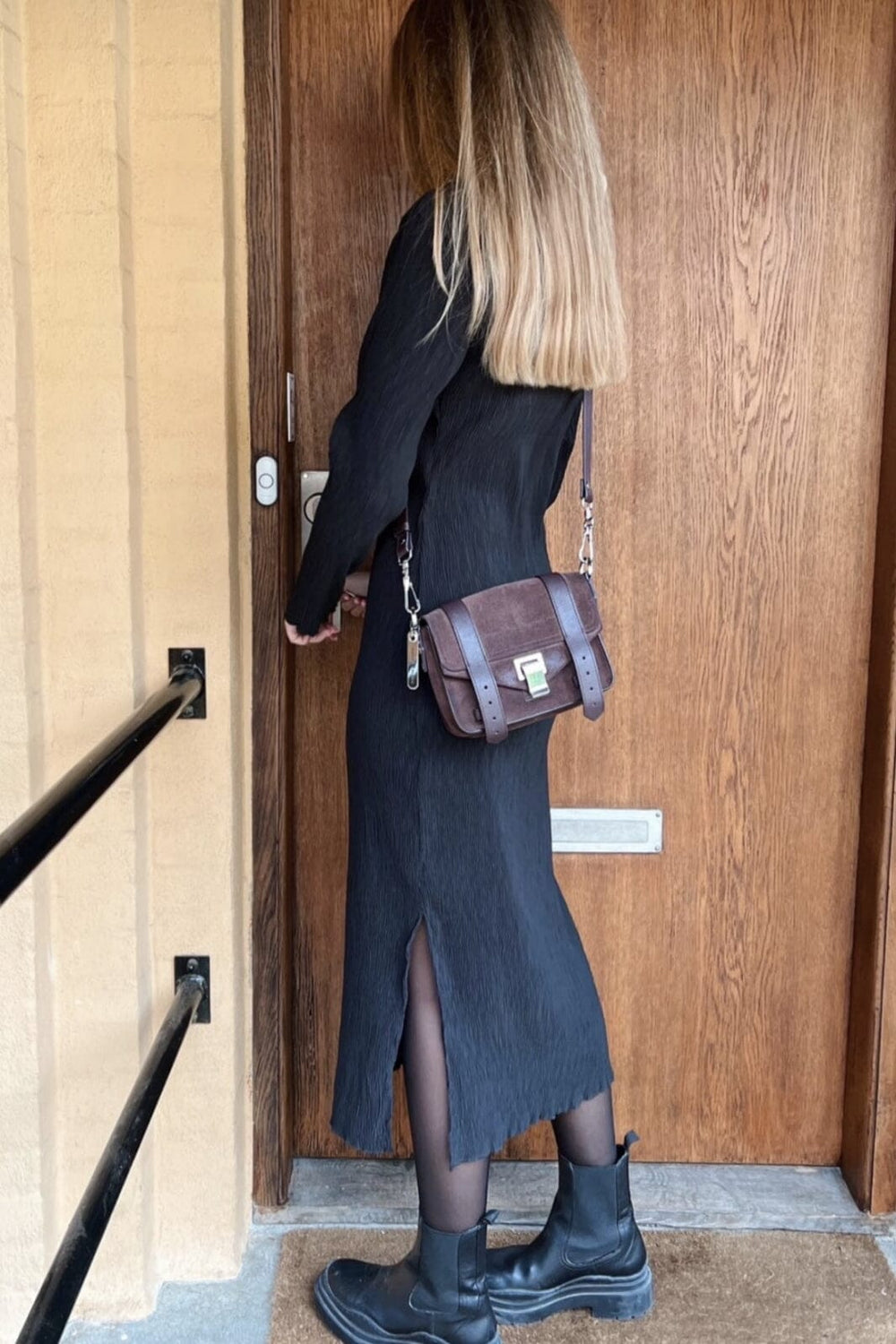 Forudbestilling - Neo Noir - Vogue Dress - Black (Juni) Kjoler