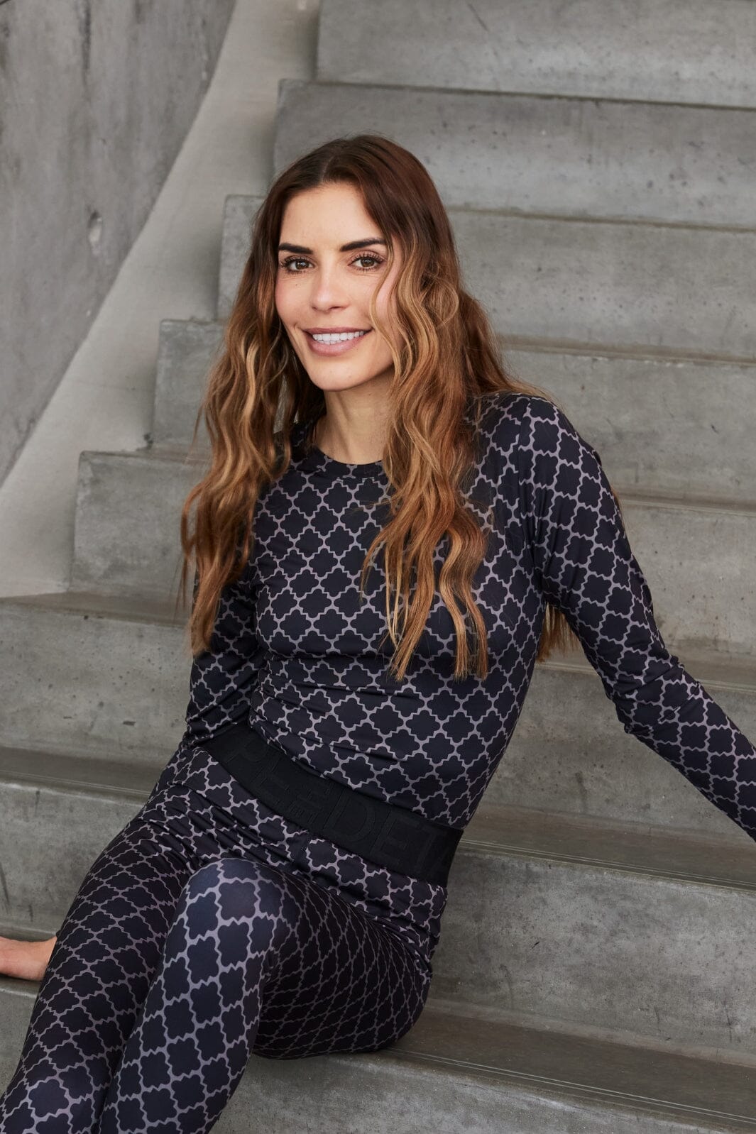 Hype The Detail - Printed Blouse 200-14 - 37 Sort Bluser