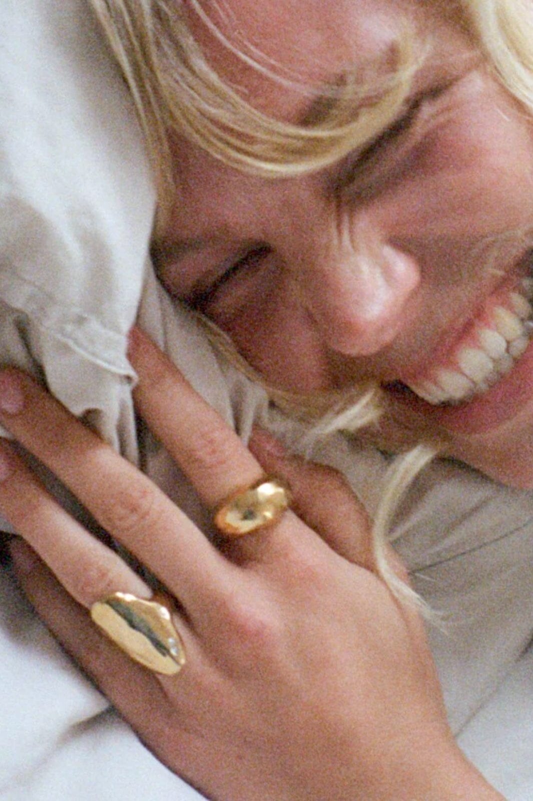 Jane Kønig - Round Ring KKRR-XJK25-G - Forgyldt