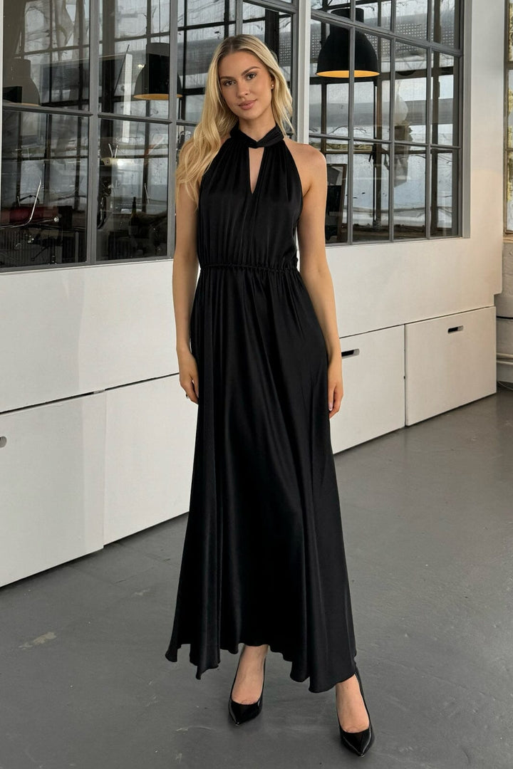 Karmamia - Ava Maxi Dress - Black Kjoler