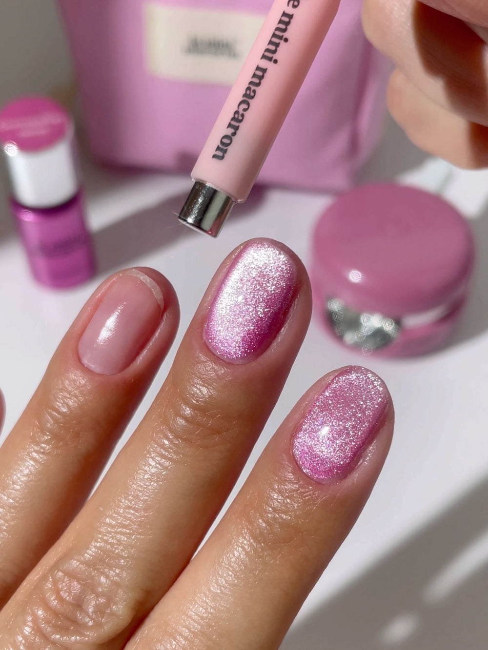 Le Mini Macaron - Gel Manicure Kit Travel Pouch Magnetic Nyhed! KIT027 - Velvel Cat Eye Kit Negleting