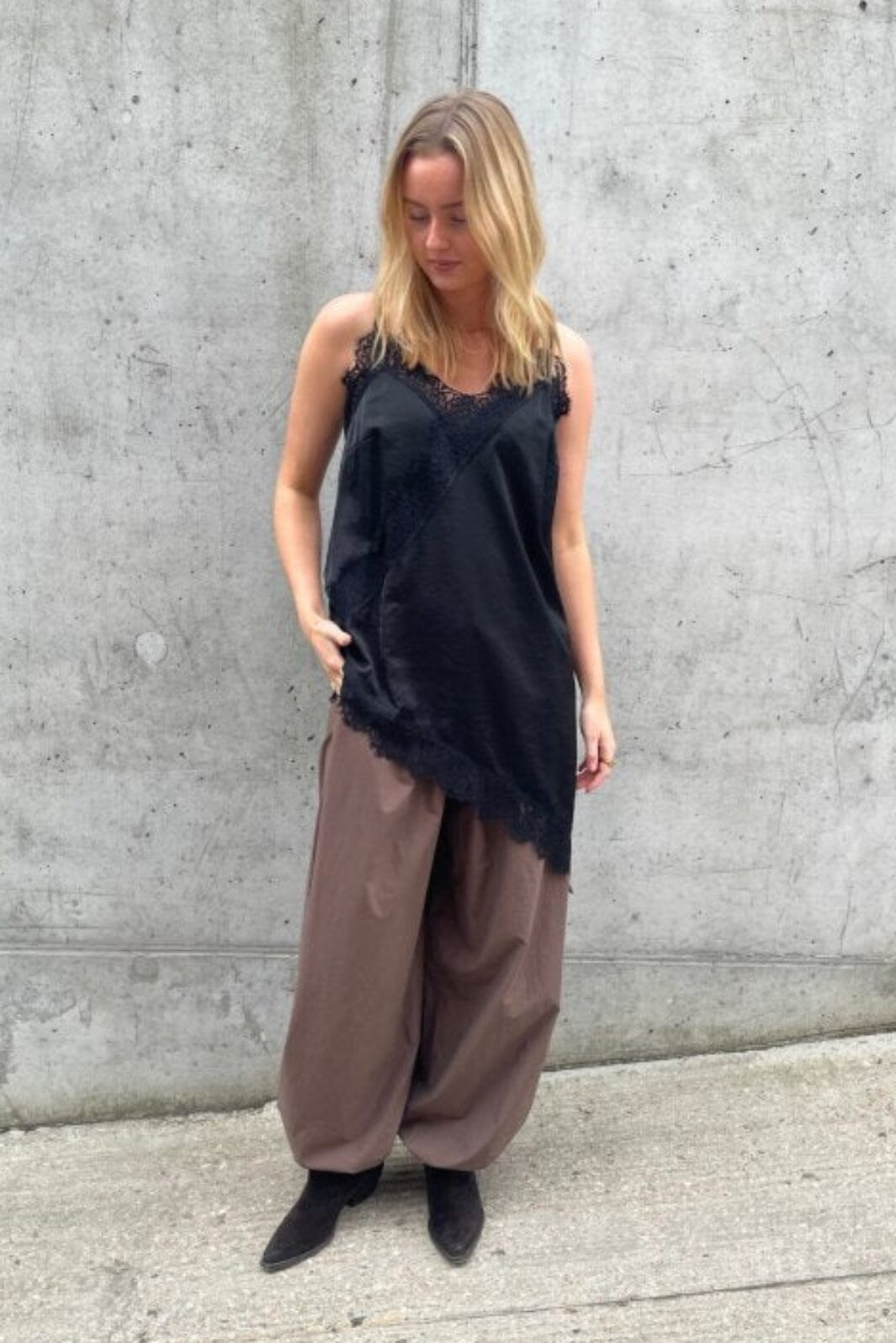 Love & Divine - Love1472 19488 - 000 - Black Toppe