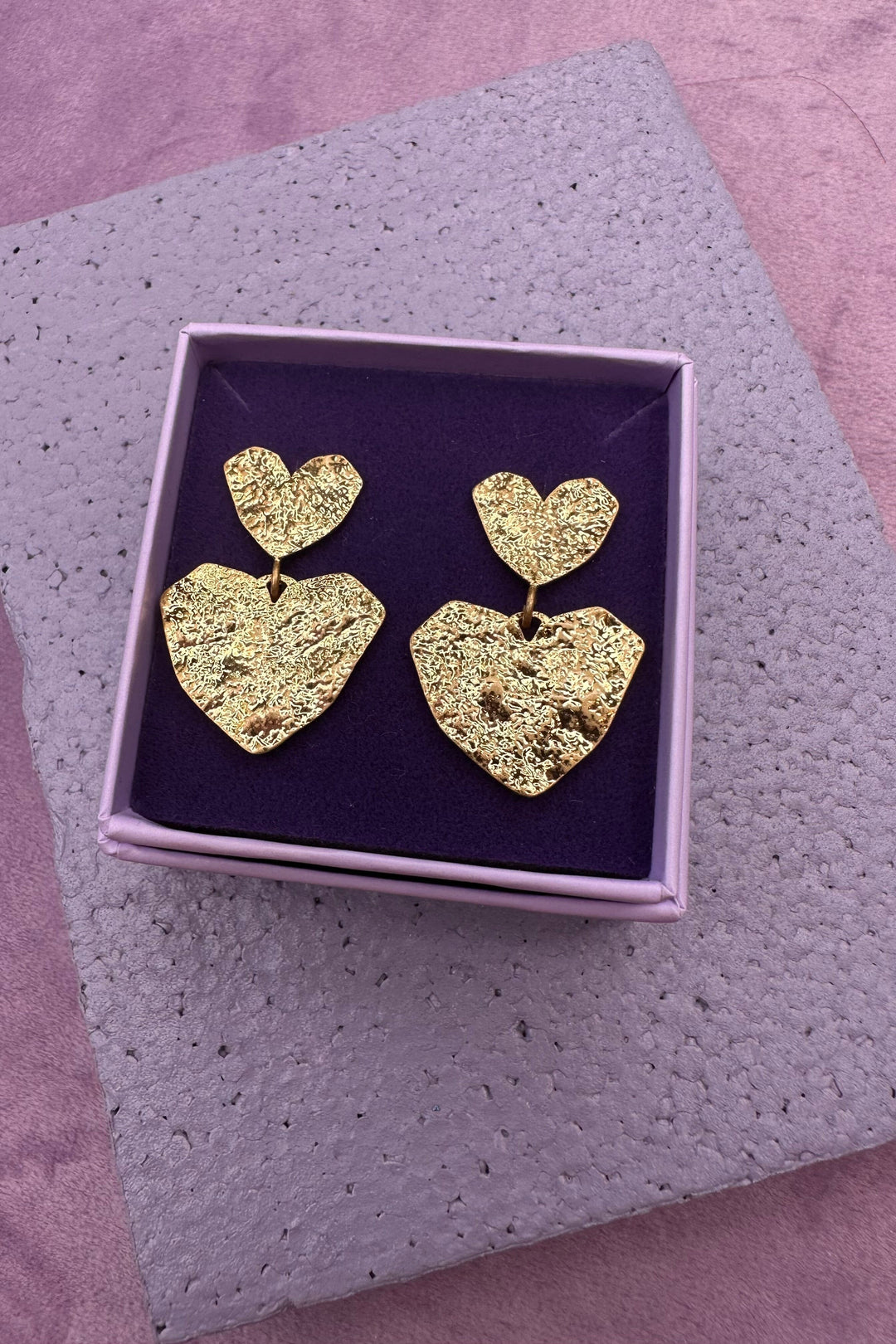 Mellow Moon - Heart On Heart Earring - Forgyldt Øreringe