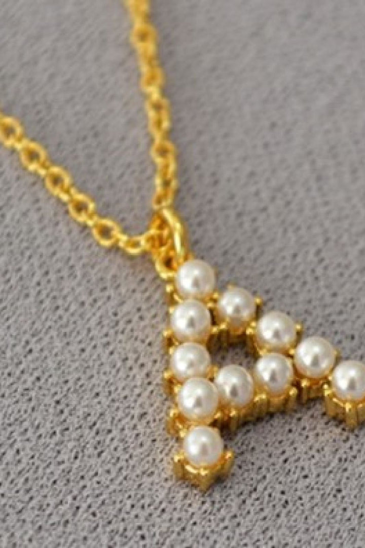 Mellow Moon - Pearl Letter Necklace - Forgyldt Halskæder