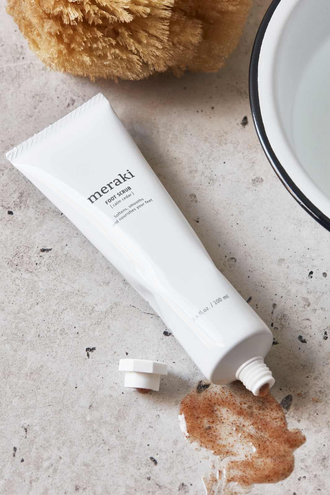 Meraki - Foot Scrub Calm Cedar - Cosmos Organic Scrub