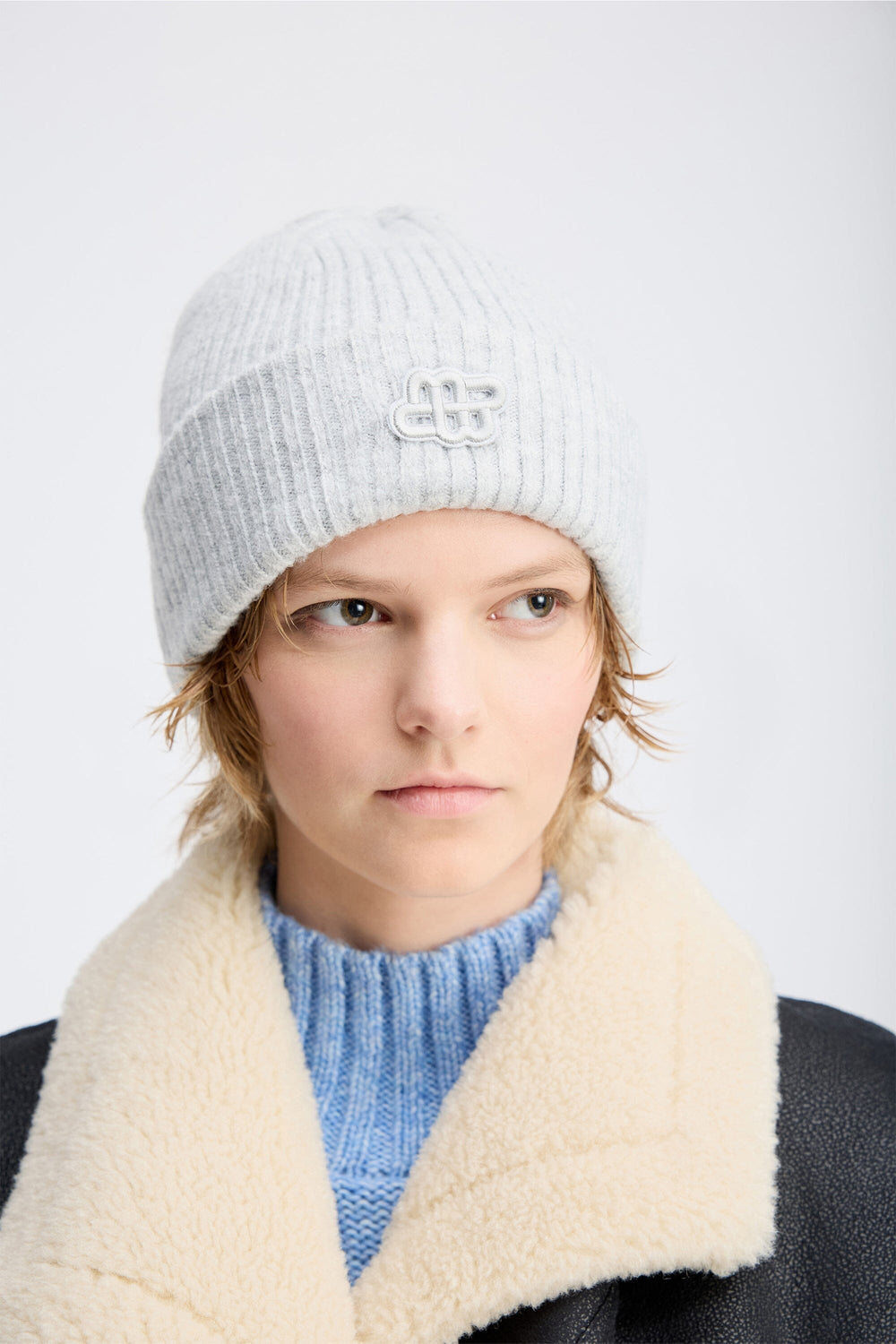 Munthe - Likaner 253195825351 - 1 - Grey Huer