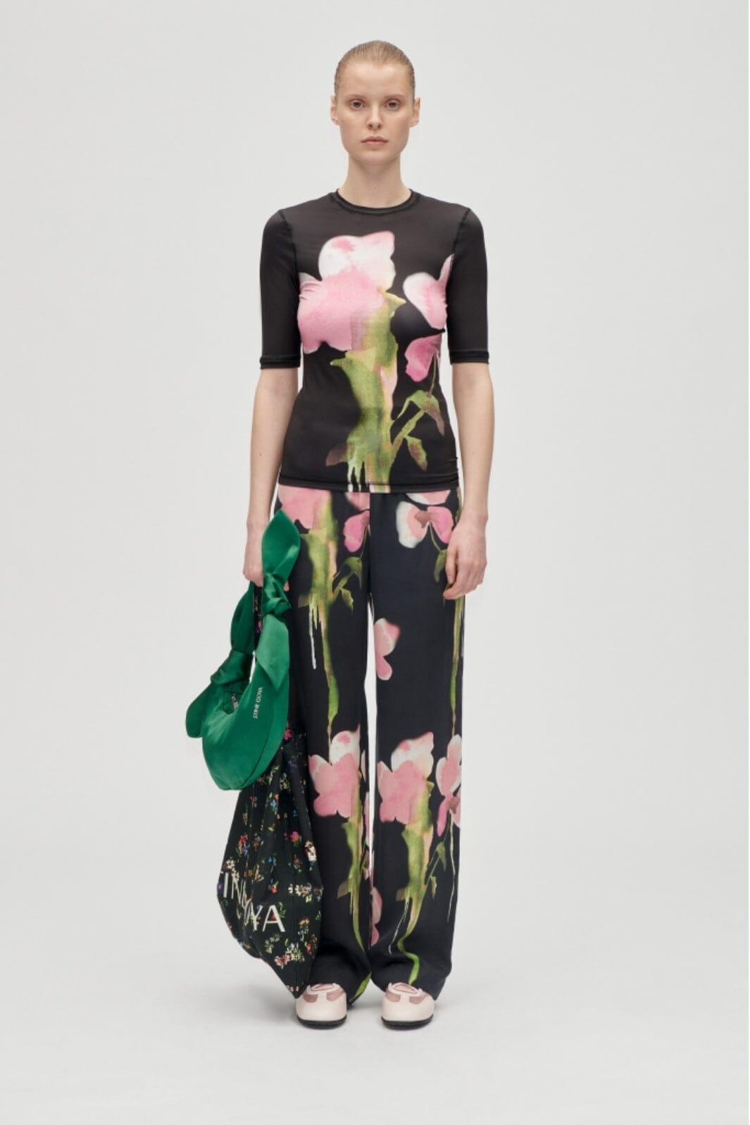 Stine Goya - 2263 Dry Viscose, Elasticated Long Pantssg-aw25-p009-2263 - Melting Flowers