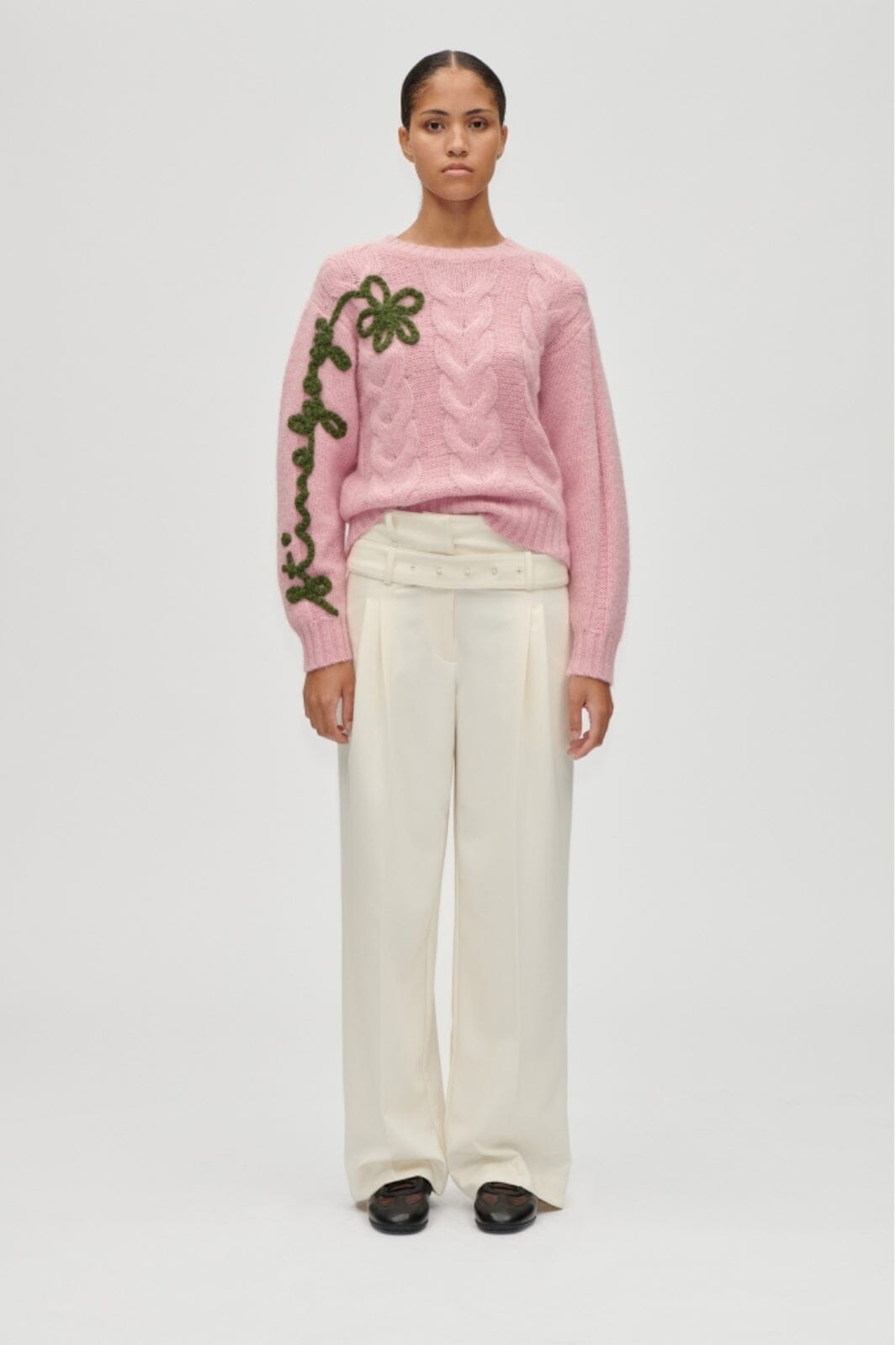 Stine Goya - 2418 Midweight Alpaca Knit, Crewneck Cropped Sweatersg-aw25-k050-2418 - Light Pink