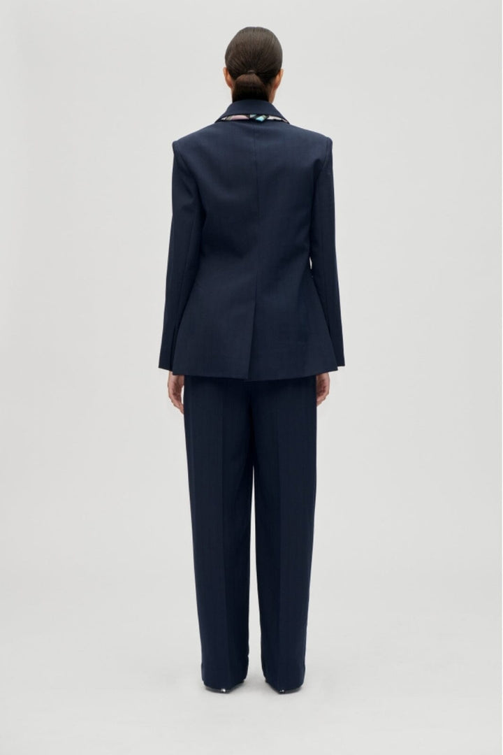 Stine Goya - 2435 Pinstripe Tailoring, Belted Tailored Pantssg-aw25-p113-2435 - Dark Blue