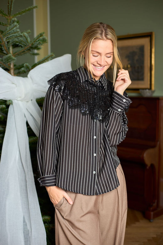 Black Colour - Bctilia Sequin Cape 4584 - Black