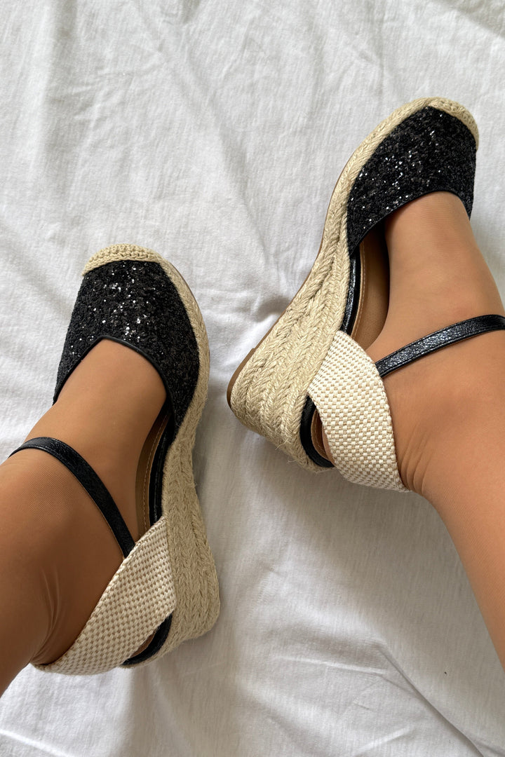 Bloom - Charlotte Sandal - Black Sandaler 