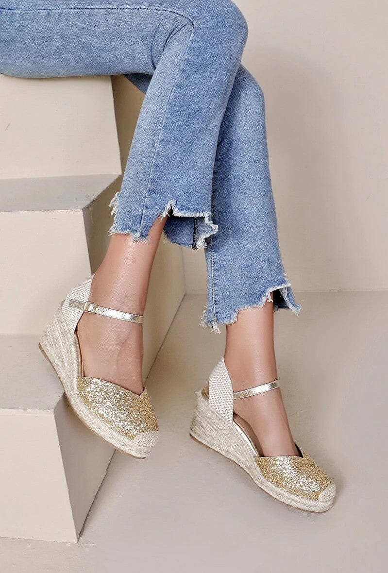 Bloom - Charlotte Sandaler - Gold