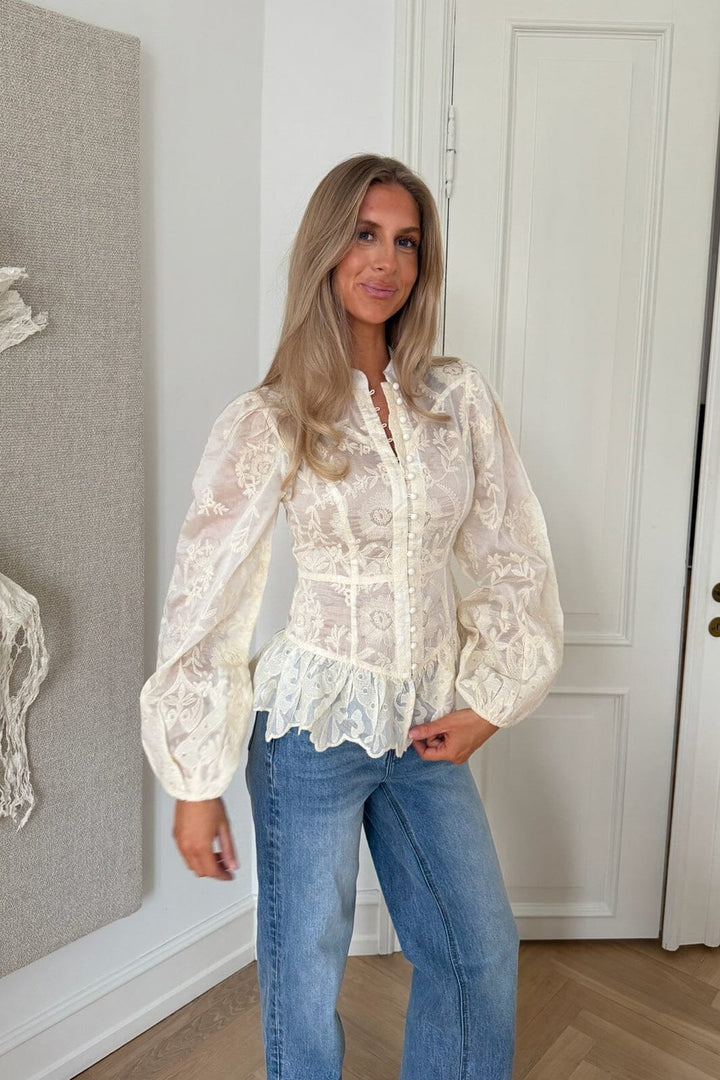 BYIC - Mabelic Shirt A25279 - Vintage Off White Lace