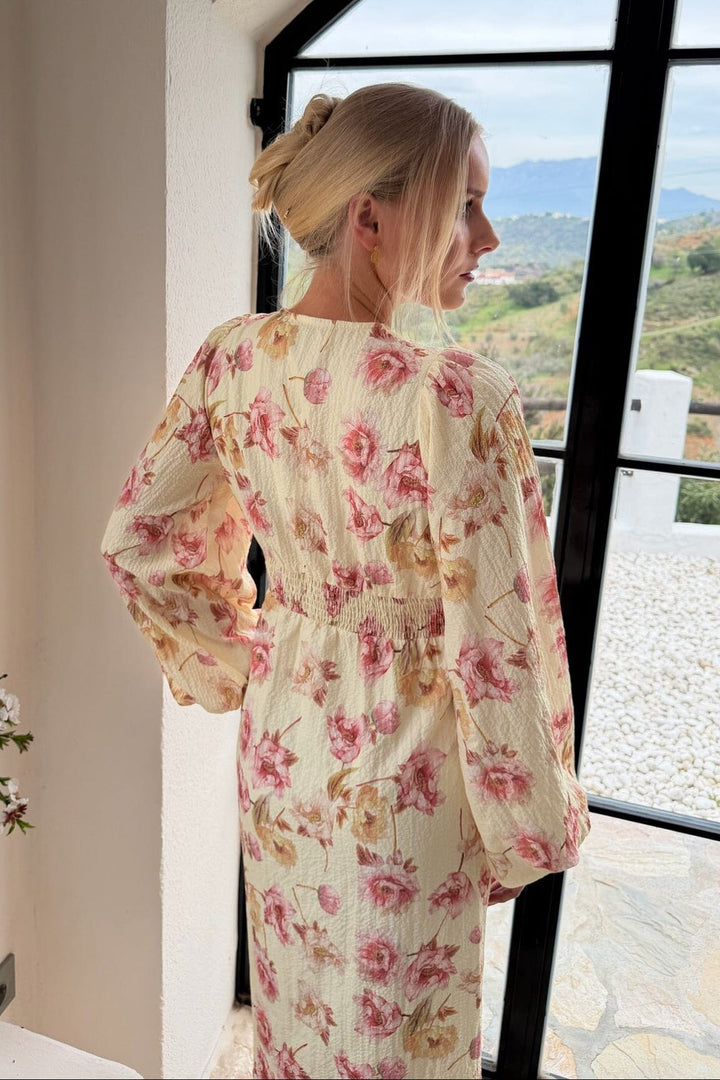 BYIC x Molly&My - Adaic Long Dress A23983 - Yellow Peony Print Kjoler 