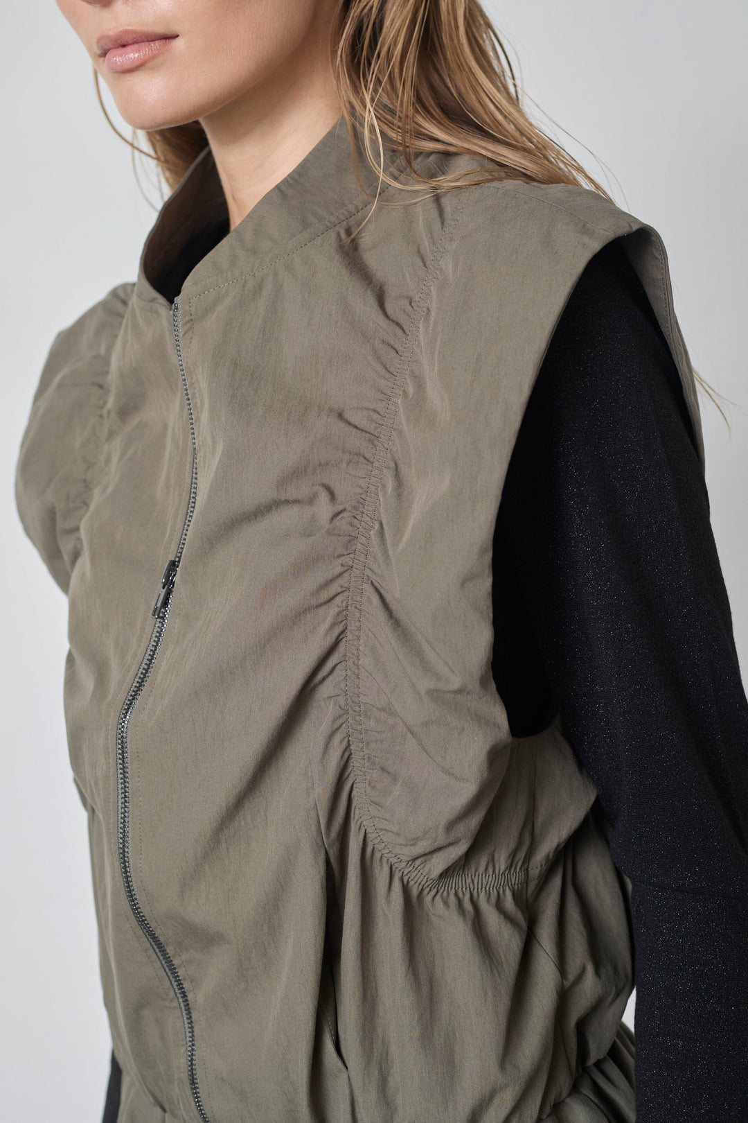 Co´Couture - Acasiacc Waistcoat 40042 - 7555 - Army Veste 