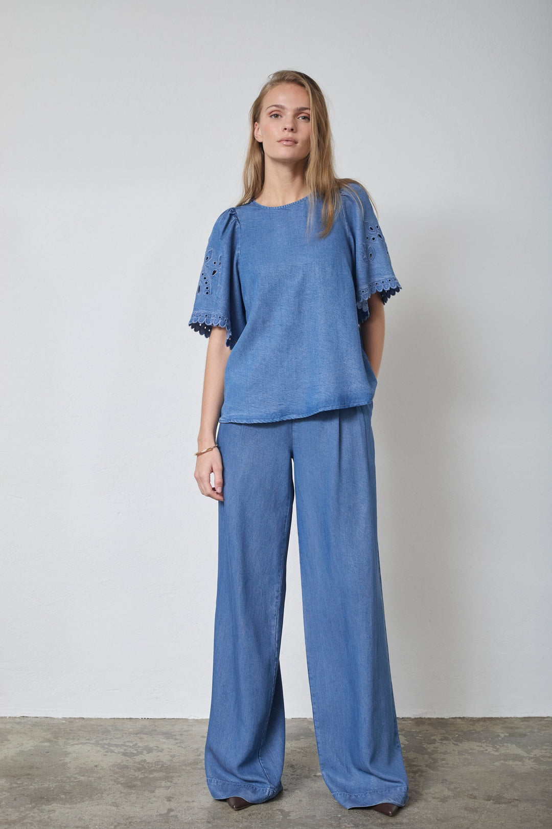 Co´Couture - Tillycc Emb Ss Blouse 45057 - 552 - Denim Blue T-shirts 