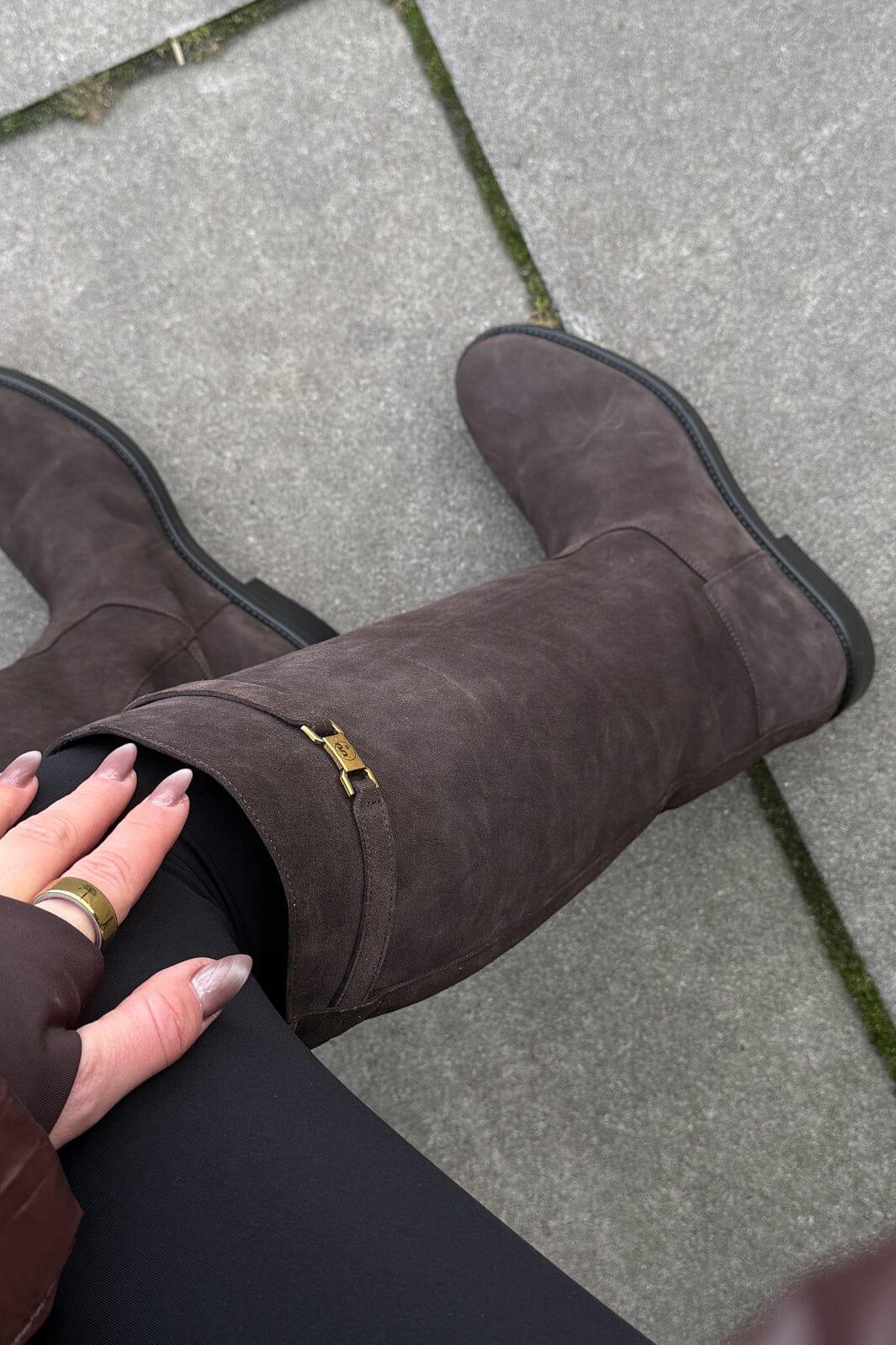 Phenumb Copenhagen - Equestra Long S Suede PB-D11-EQUES-S - Noir Cacao Støvler 