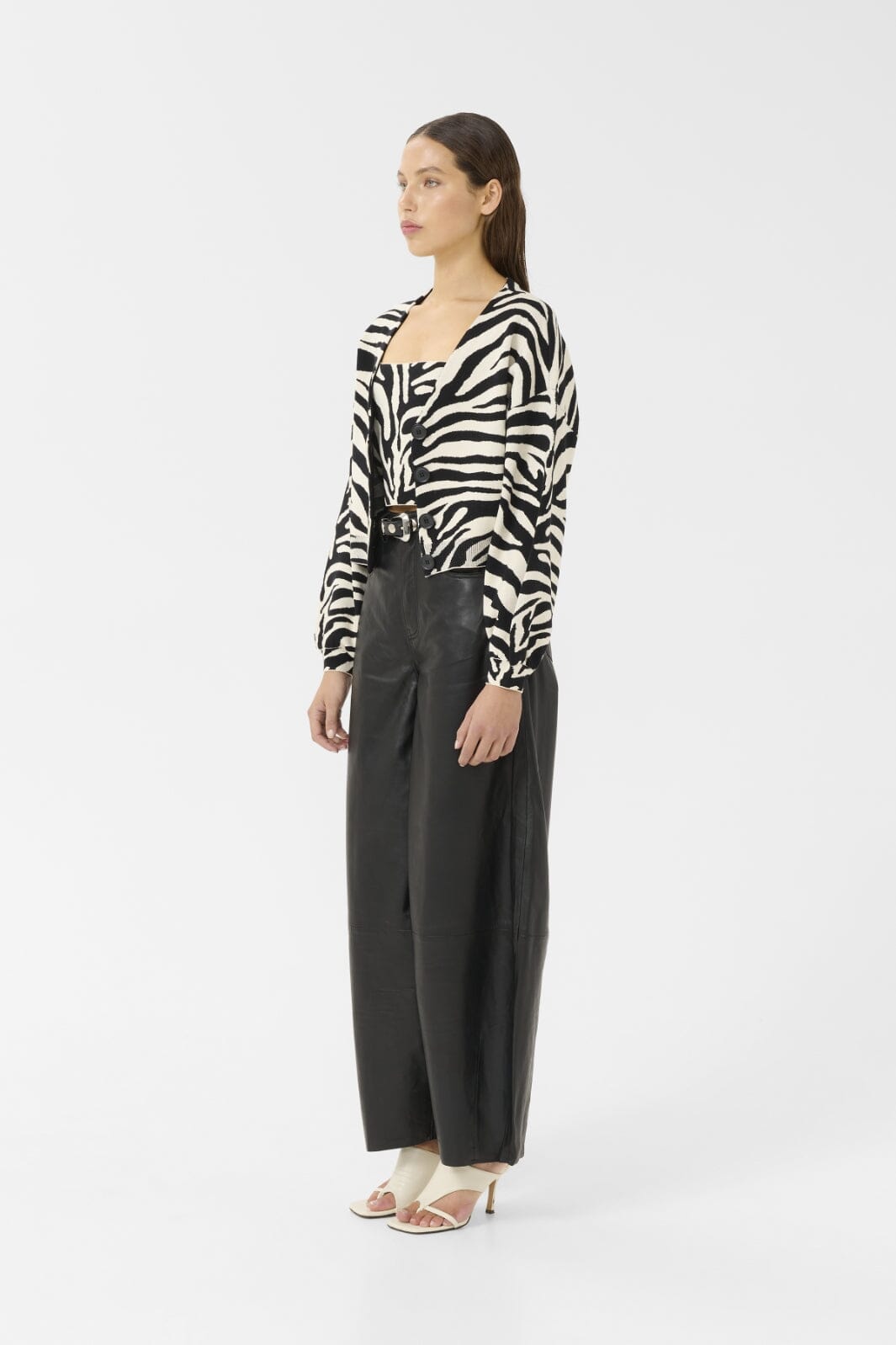 Gestuz - Gzzebba Cardigan 10910341 - 107873 - Black/Birch Tiger