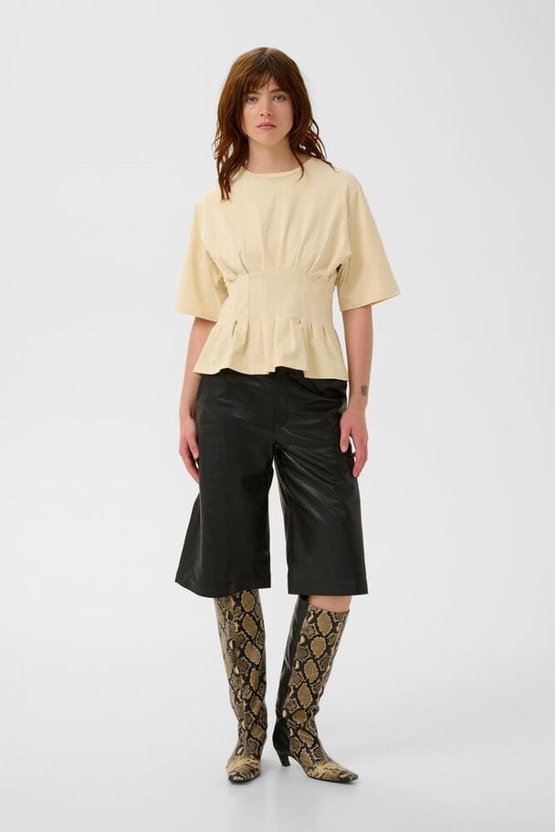 Gestuz - Gzallis Shorts 10911111 - 100017 - Black Shorts 