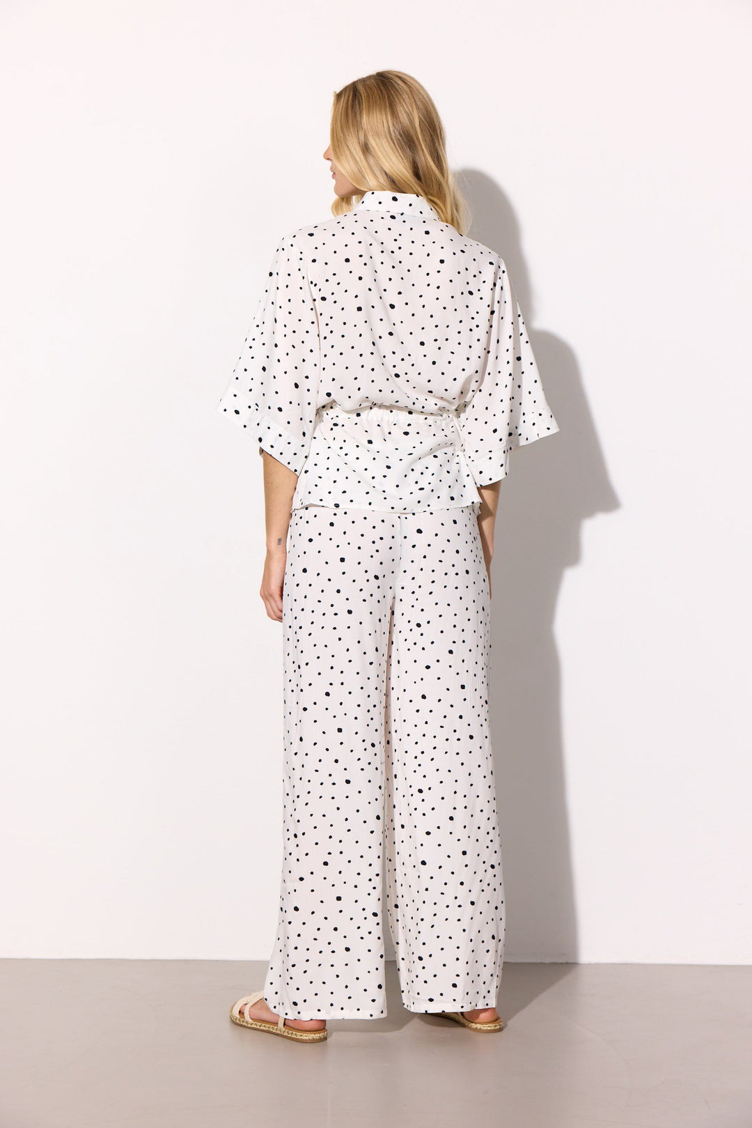 Hunkøn - Kris Kimono Shirt 26122 - White Skjorter 