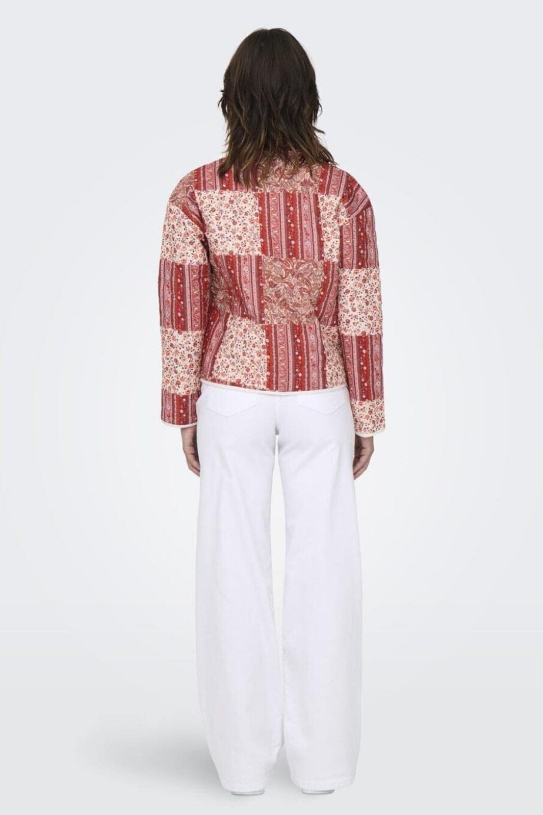 JDY - Jdyavalon L/S Quilted Jacket - 4806635 Savvy Red Paisley Flower
