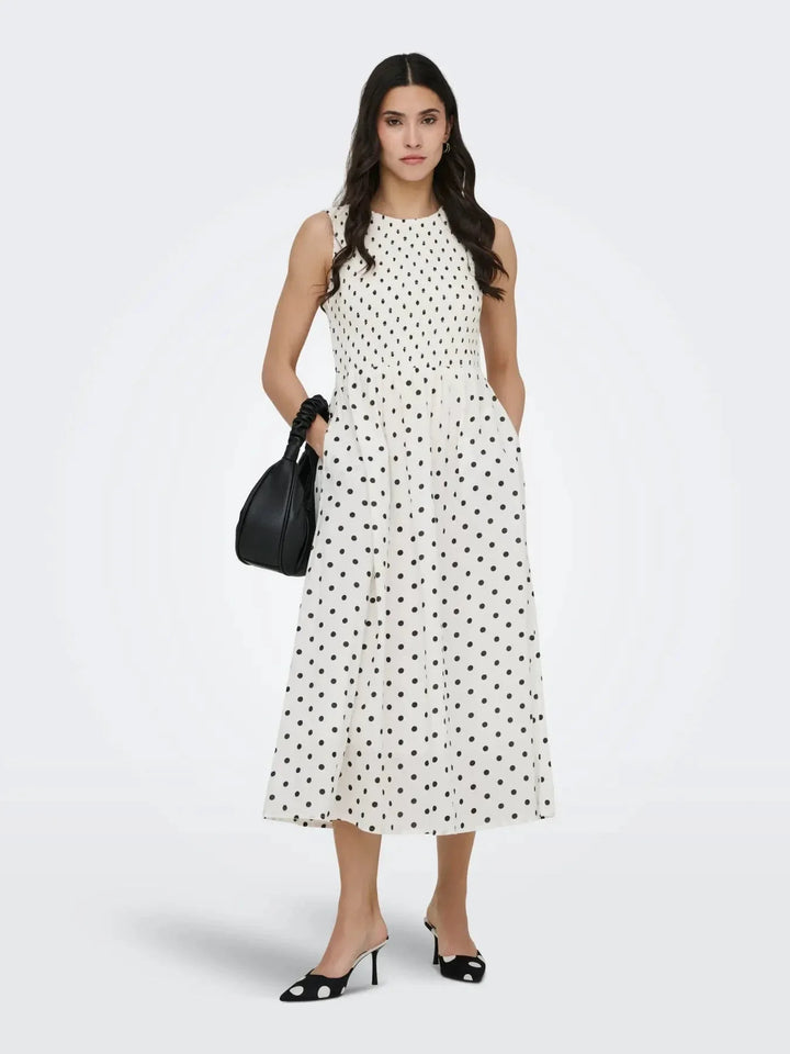 JDY - Jdydiego S/L Smock Midi Dress - 5040556 Cloud Dancer Black Dot Kjoler 