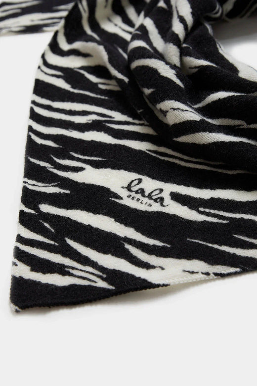 Lala Berlin - Lbtriangle M 10020123 - Black Tiger Tørklæder 