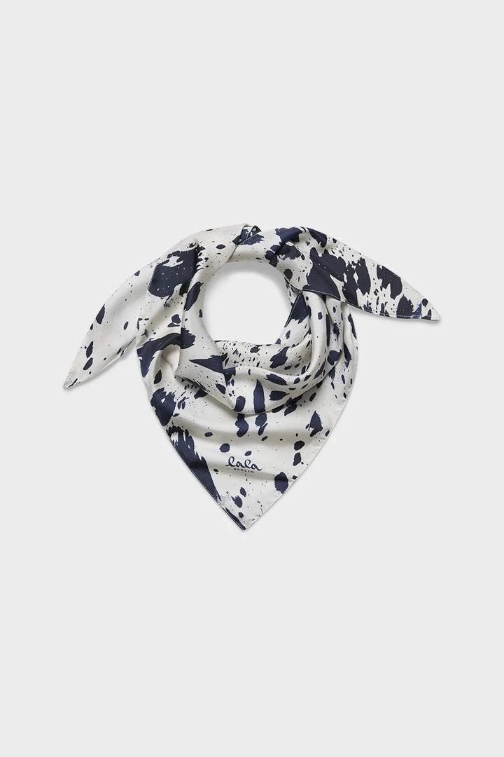 Lala Berlin - Triangle Tarek 10020858 - Navy Splash Tørklæder 