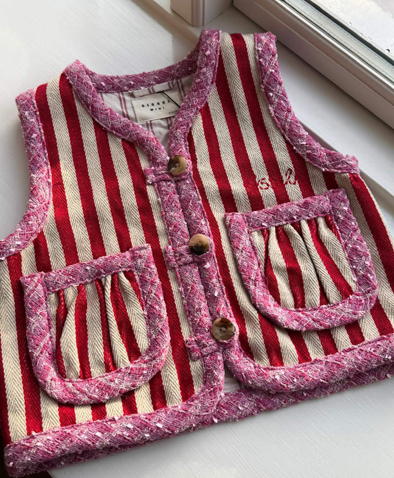 Sissel Edelbo - Como Mini Vest Se 2055 - Red Stripes