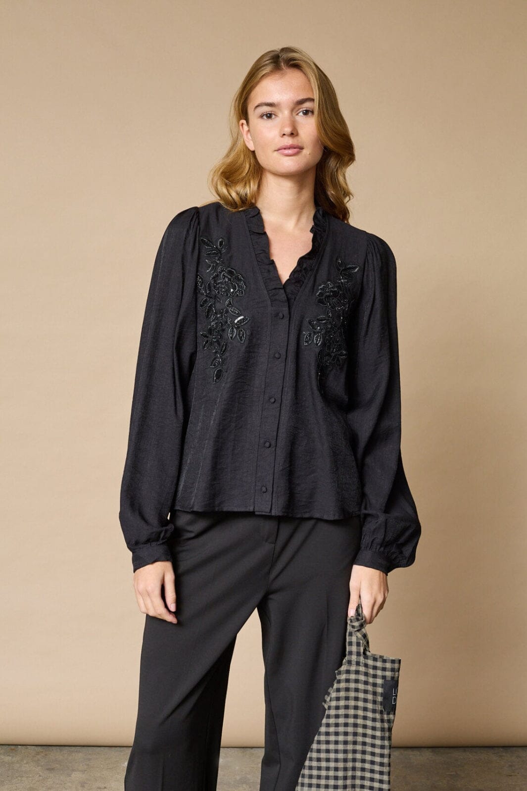 Love & Divine - Love1483 19552 - 000 - Black Skjorter 