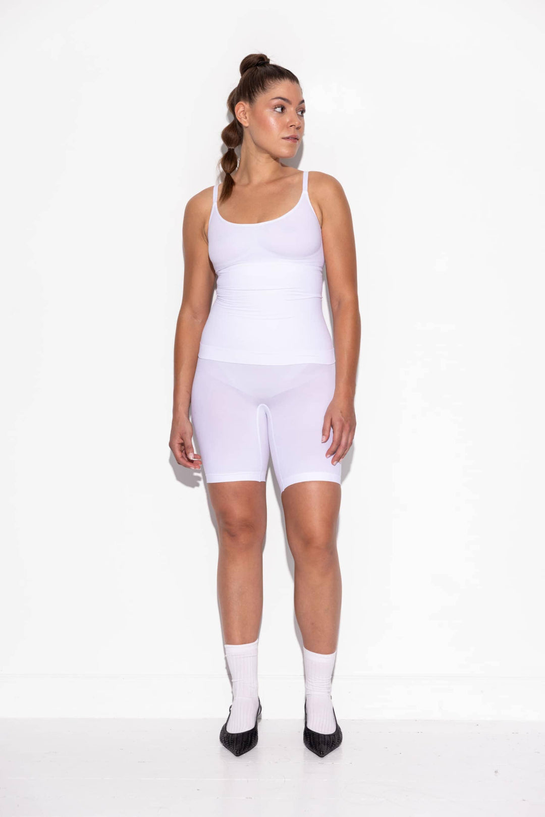 Lykkeland Ateliér - Alturra Highwaist Shaping Shorts L0325918F.100 - White Shorts 