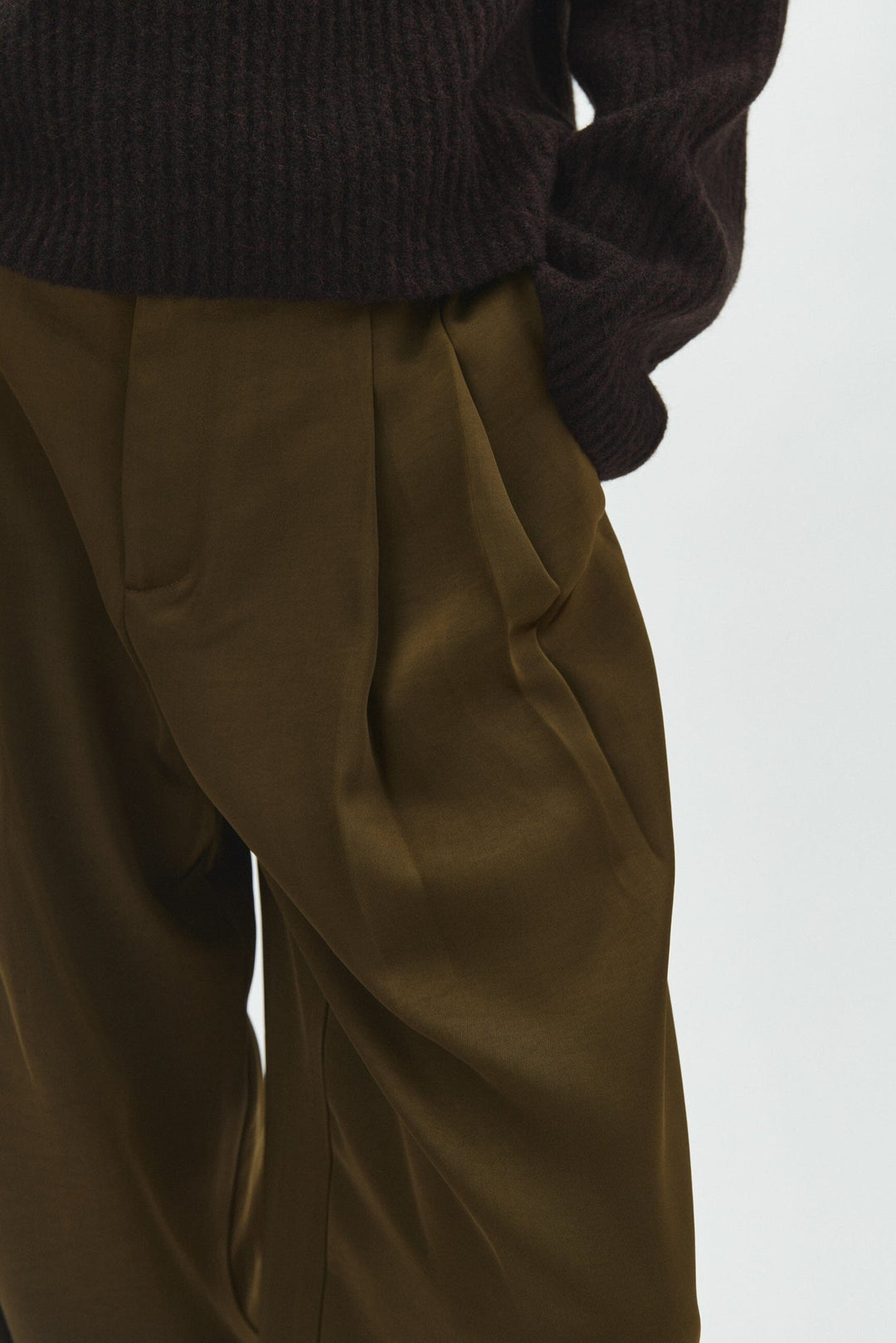 MbyM - Emeli-M 65201437 - Y72 - Smoked Olive Bukser 