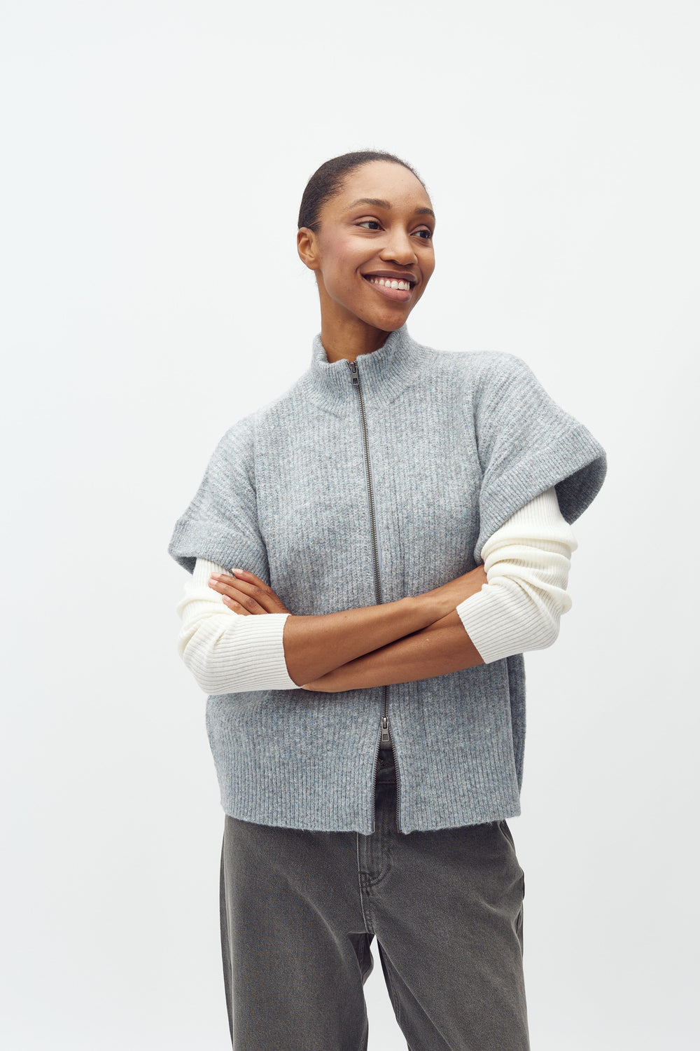 MbyM - Roselina Short-M 50529858 - T63 - Tradewinds Grey Strikbluser 