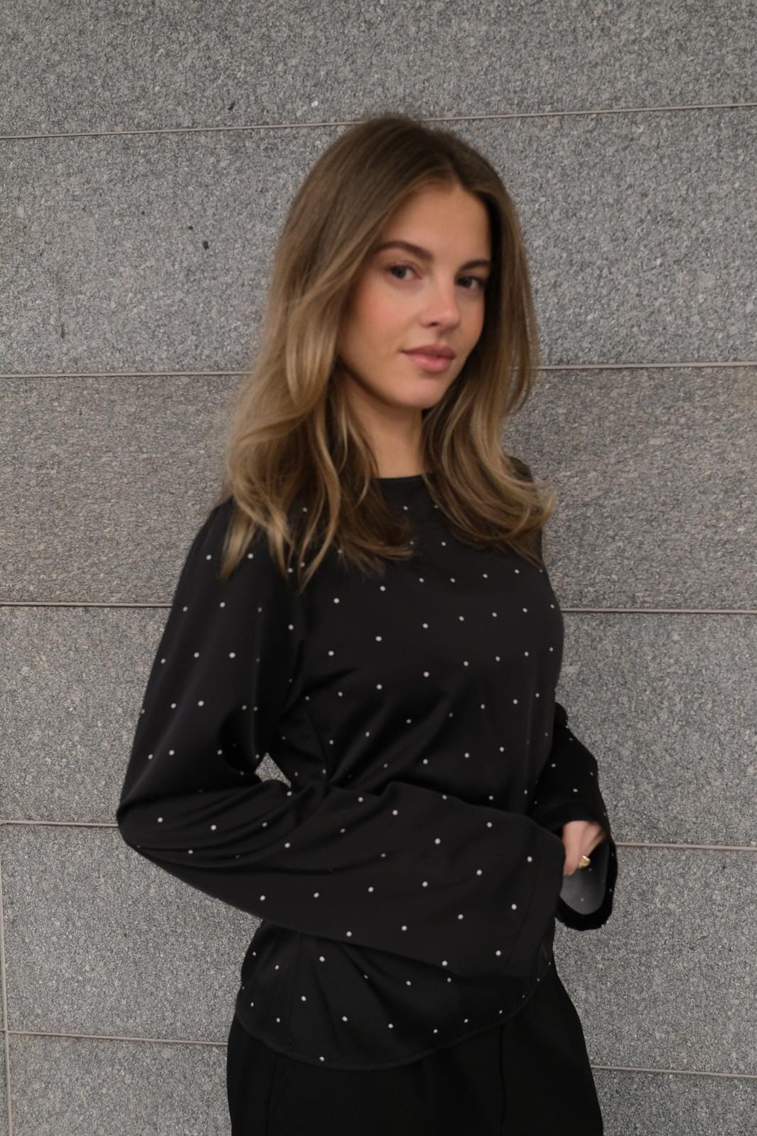 Modström - Tailormd Print Top 59102 - 12053 - Black Dot Toppe 