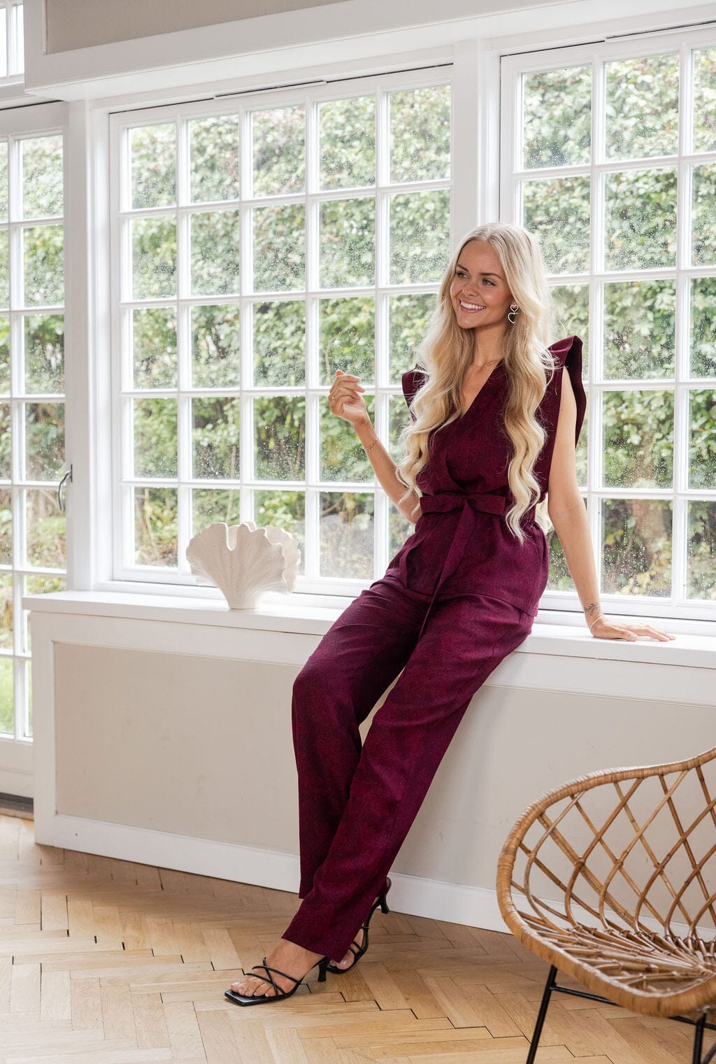 Molly & My X Julie Elgaard - Emma Jacquard Vest 167095 - 162 - Bordeaux Frakker 