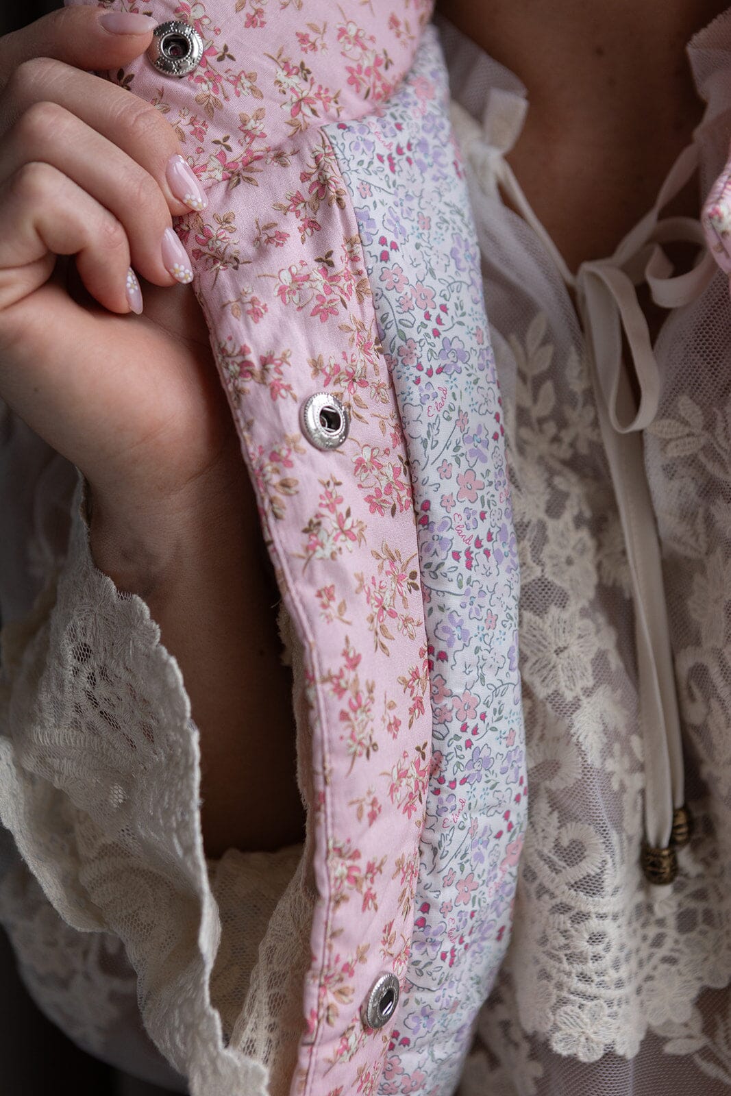 Molly & My X Melanie Due - Luise V Quilt Vest 167530 - 754 - Light Pink Veste 